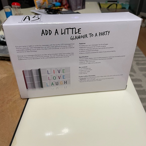 Light Box with Letters - Picture 2 of 2